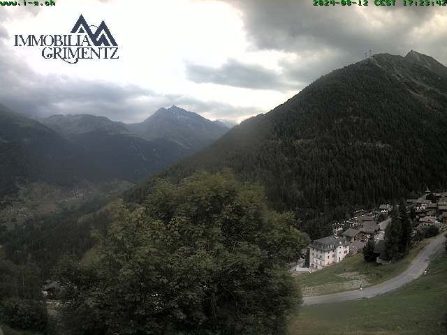 Grimentz: view over the valley of Anniviers