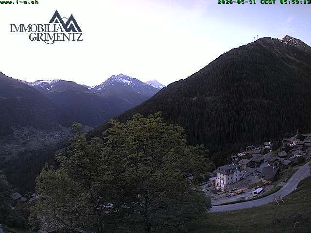 Grimentz: view over the valley of Anniviers