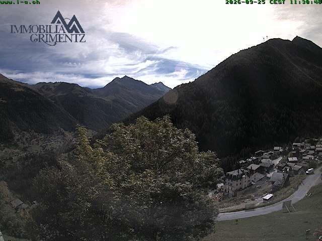 Grimentz: view over the valley of Anniviers