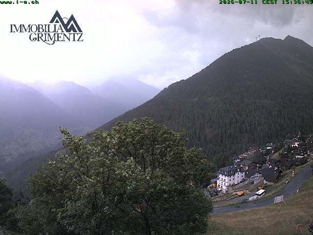 Grimentz: view over the valley of Anniviers