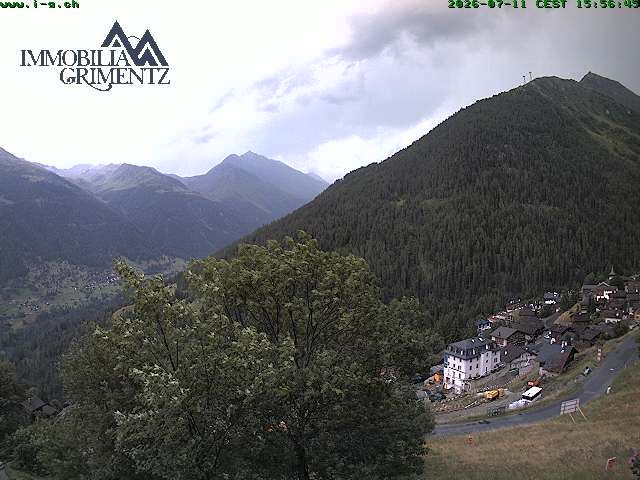 Grimentz: view over the valley of Anniviers