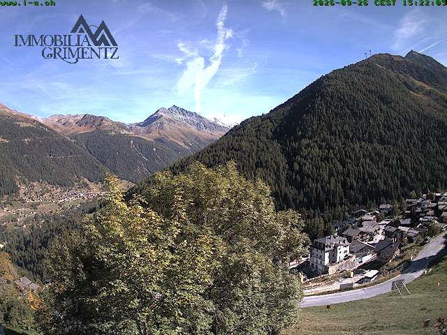Grimentz: view over the valley of Anniviers