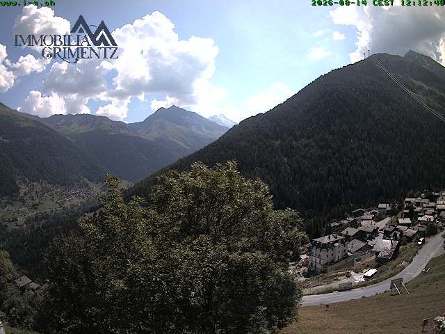 Grimentz: view over the valley of Anniviers