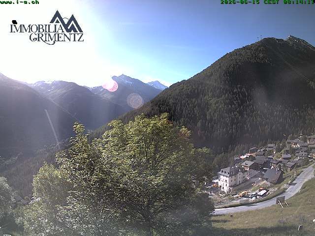 Grimentz: view over the valley of Anniviers
