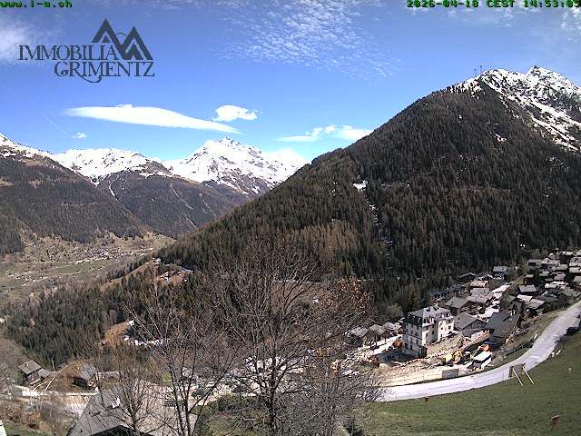 Grimentz: view over the valley of Anniviers