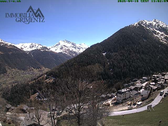 Grimentz: view over the valley of Anniviers
