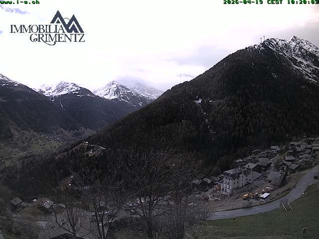 Grimentz: view over the valley of Anniviers