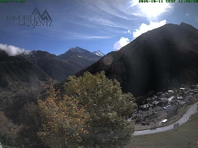 Grimentz: view over the valley of Anniviers
