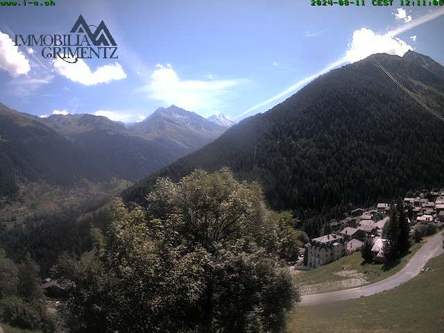 Grimentz: view over the valley of Anniviers