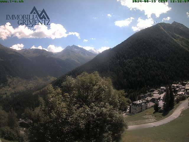 Grimentz: view over the valley of Anniviers