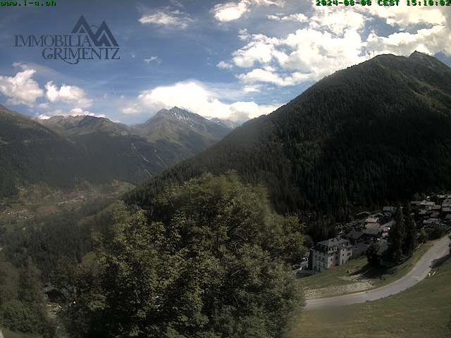 Grimentz: view over the valley of Anniviers