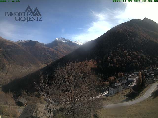 Grimentz: view over the valley of Anniviers