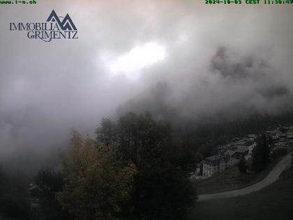 Grimentz: view over the valley of Anniviers