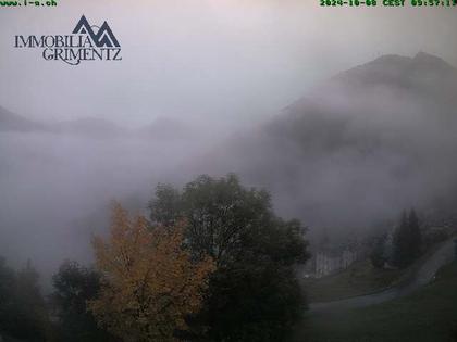 Grimentz: view over the valley of Anniviers