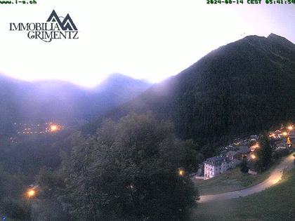 Grimentz: view over the valley of Anniviers