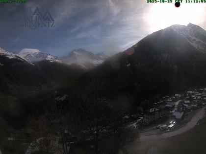 Grimentz: view over the valley of Anniviers
