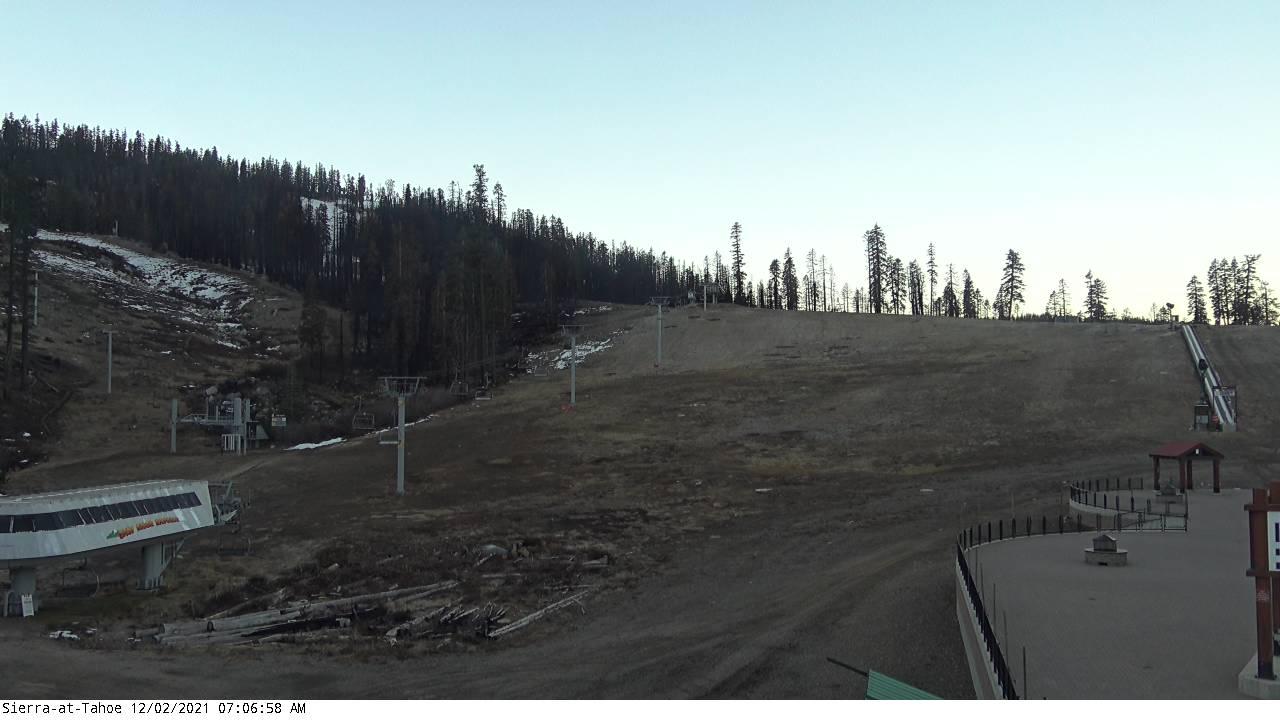 Traffic Cam South Lake Tahoe: Sierra at Tahoe - Broadway