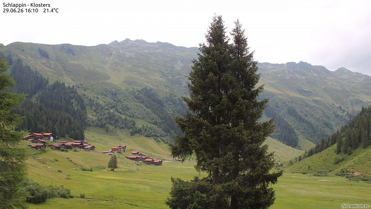 Klosters Dorf: Schlappin