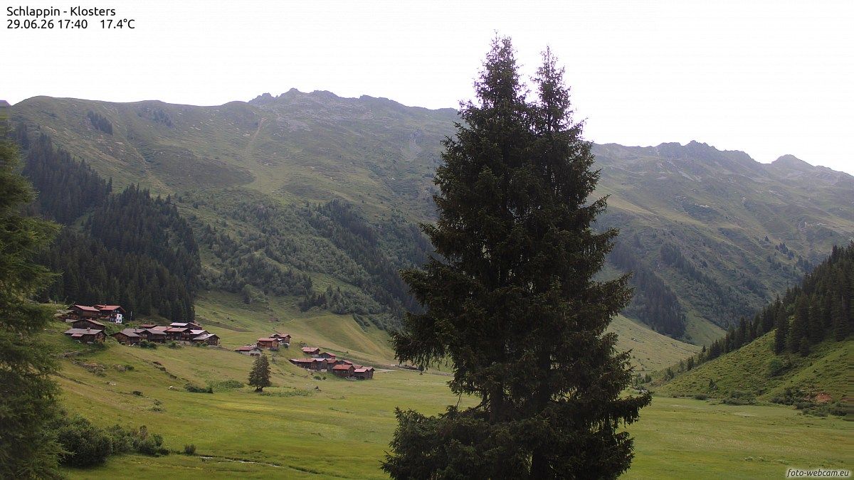 Klosters Dorf: Schlappin