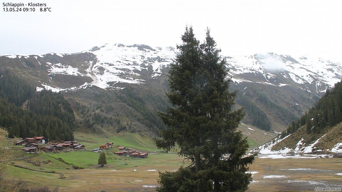 Klosters Dorf: Schlappin