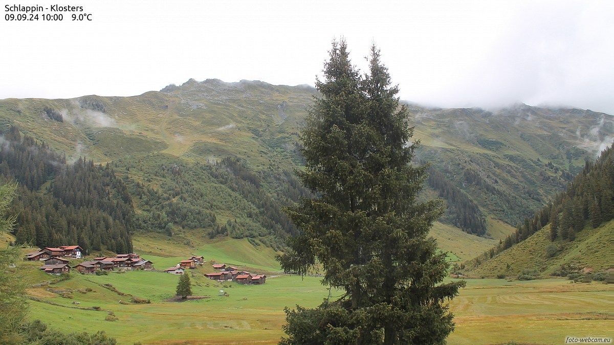 Klosters Dorf: Schlappin