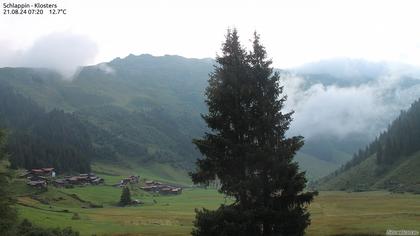 Klosters Dorf: Schlappin