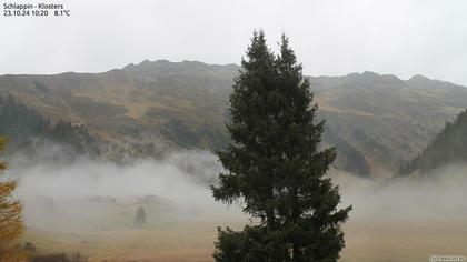 Klosters Dorf: Schlappin