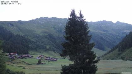 Klosters Dorf: Schlappin