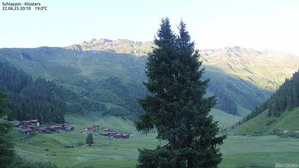 Klosters Dorf: Schlappin