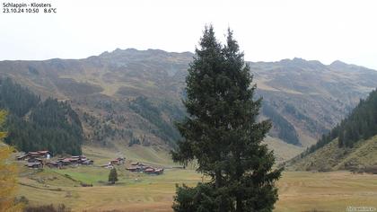 Klosters Dorf: Schlappin