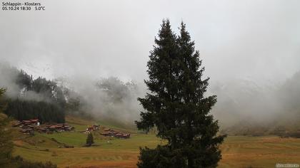 Klosters Dorf: Schlappin