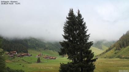 Klosters Dorf: Schlappin