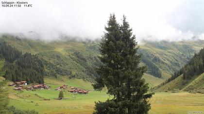 Klosters Dorf: Schlappin