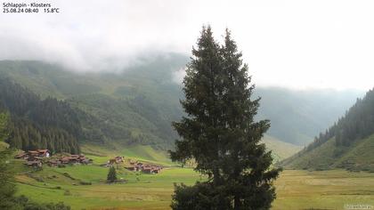 Klosters Dorf: Schlappin