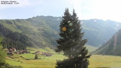 Klosters Dorf: Schlappin