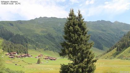 Klosters Dorf: Schlappin