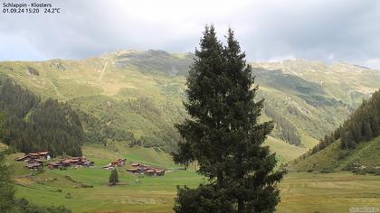 Klosters Dorf: Schlappin