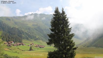 Klosters Dorf: Schlappin