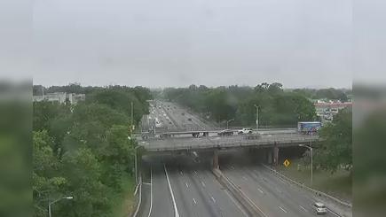 Traffic Cam New York › East: I-495 at Francis Lewis Blvd