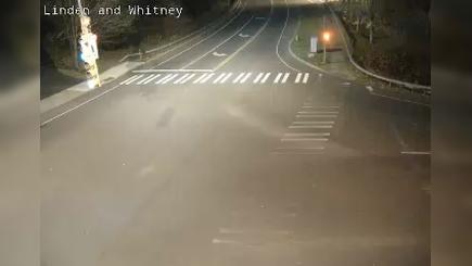 Traffic Cam East Rochester: Whitney Rd at Linden Ave