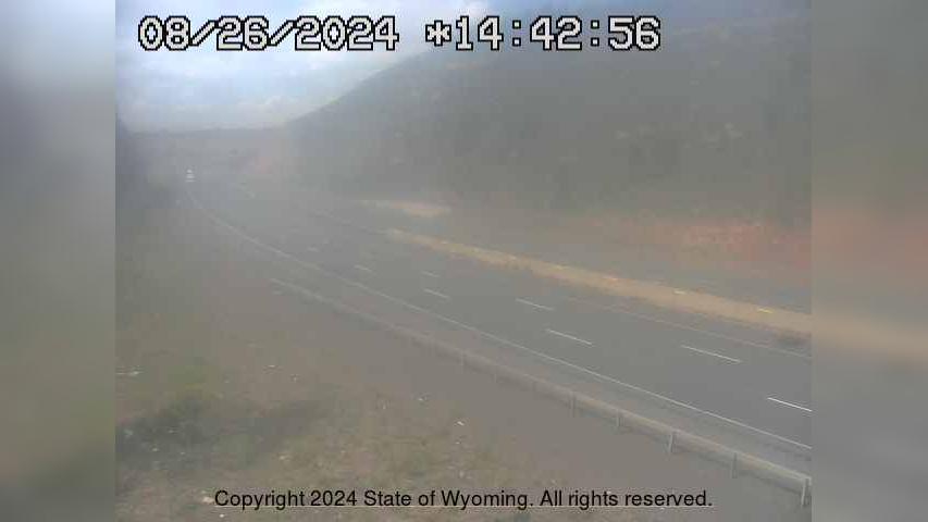 Traffic Cam Laramie › West: Telephone Canyon - WEST