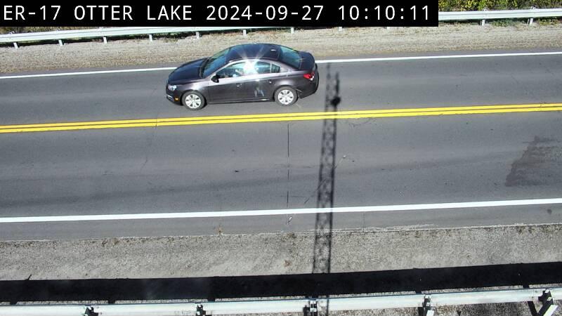 Traffic Cam Rideau Lakes: Highway 15 near Regional Rd