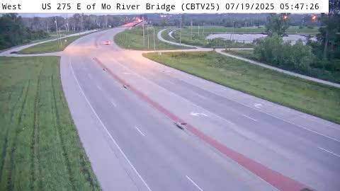 Traffic Cam Council Bluffs: CB - US 275 East of Missouri River Bridge (25)