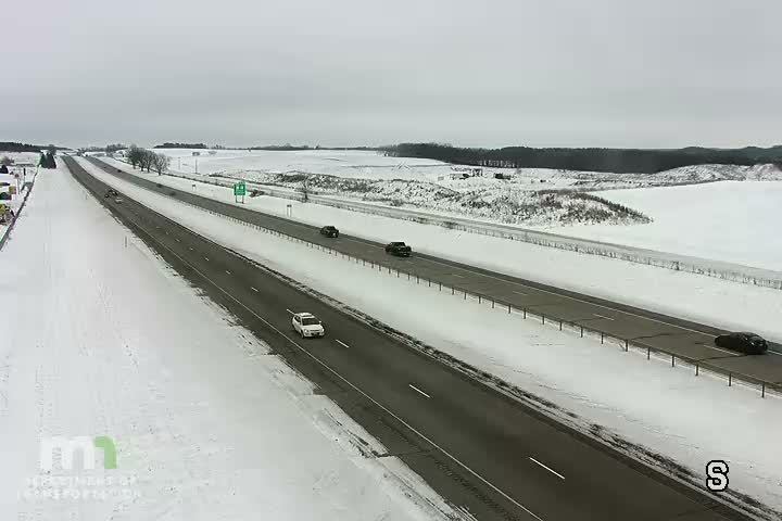 Traffic Cam Pine Island: T.H.52 NB @ 520th St (MP 69.4)