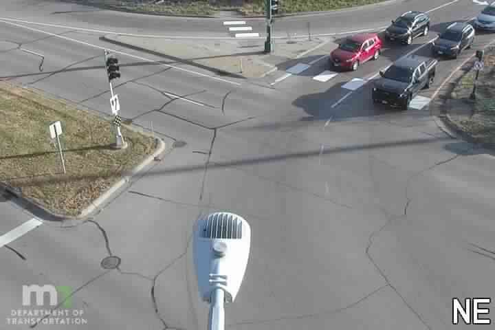 Traffic Cam Eden Prairie: I-494 WB @ Prairie Center Dr NB