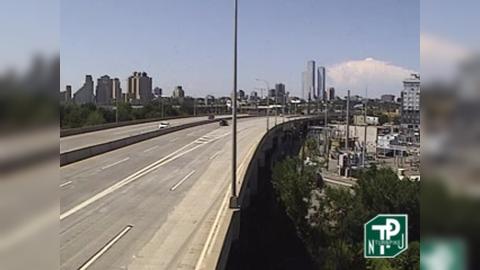 Traffic Cam Jersey City › East: I-78 @ Exit