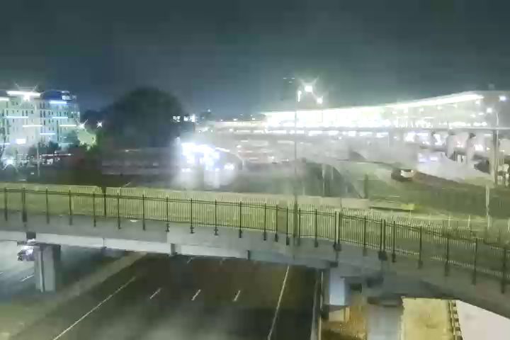 Traffic Cam Queens › West: 907M at 102 Street