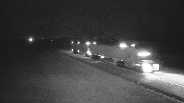 Traffic Cam Cluny: Hwy 1: East of Hwy 842 near Gleichen