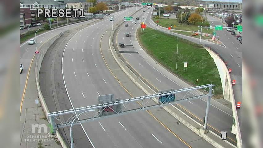 Traffic Cam Loring Park: I-394: I-394 EB @ Linden Ave EB
