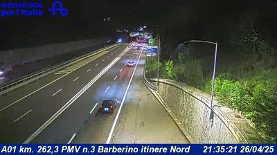 Preview delle webcam di Barberino di Mugello: A01 km. 262,3 PMV n.3 Barberino itinere Nord